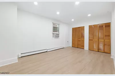 813 20th St, Union City, NJ 07087 - Photo 15
