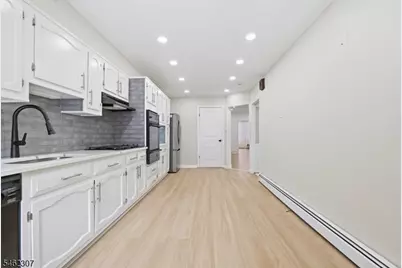 813 20th St, Union City, NJ 07087 - Photo 11