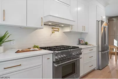 105 Wyoming St, Westfield, NJ 07090 - Photo 3
