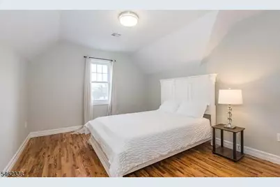 27 Center St, Chatham, NJ 07928 - Photo 3