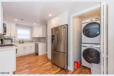 27 Center St, Chatham, NJ 07928 - Photo 5