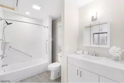6 Selmar Ter, East Hanover Township, NJ 07936 - Photo 31