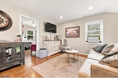 145 S New York Ave, Jefferson Township, NJ 07849 - Photo 5