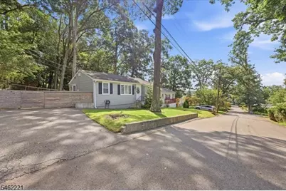 145 S New York Ave, Jefferson Township, NJ 07849 - Photo 3