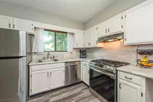 22 Indian Spg Ln, High Bridge, NJ 08829 - Photo 9