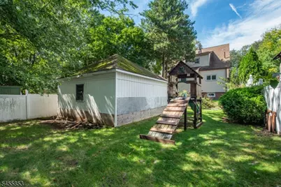 225 Elm Ave, Bogota, NJ 07603 - Photo 19