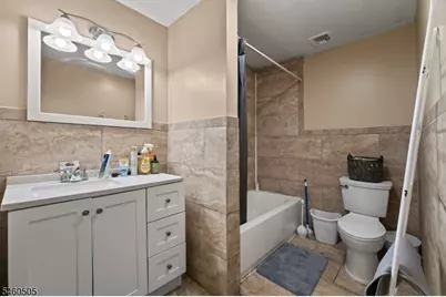 39 Richmond Ave, Paterson, NJ 07502 - Photo 13
