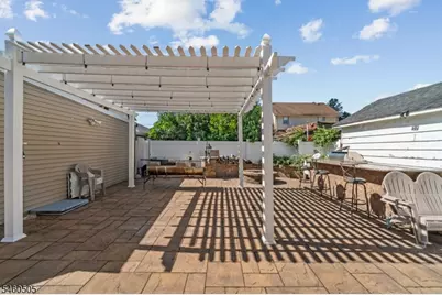 39 Richmond Ave, Paterson, NJ 07502 - Photo 29