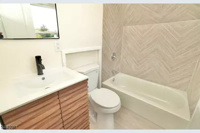 470 14th Ave, Newark, NJ 07106 - Photo 3