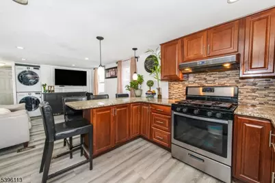 39 Helen Drive, Moonachie, NJ 07074 - Photo 7