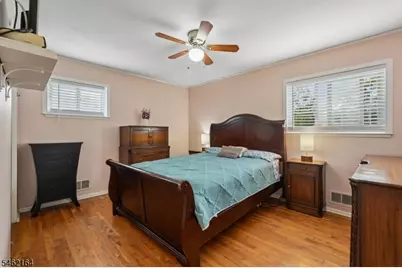 25 Lawrence Dr, Hackettstown, NJ 07840 - Photo 17