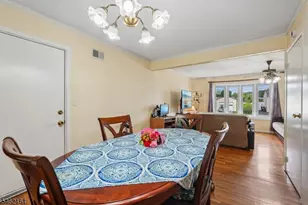 25 Lawrence Dr, Hackettstown, NJ 07840 - Photo 11