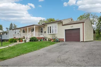 25 Lawrence Dr, Hackettstown, NJ 07840 - Photo 3