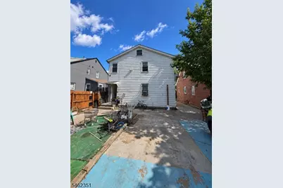 209-211 Eastern Pkwy, Newark, NJ 07106 - Photo 5