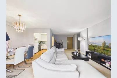 10 N Wood Ave #407, Linden, NJ 07036 - Photo 7