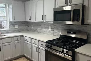 54 Melrose Ave, East Orange, NJ 07018 - Photo 9