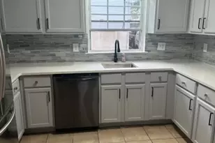 54 Melrose Ave, East Orange, NJ 07018 - Photo 7