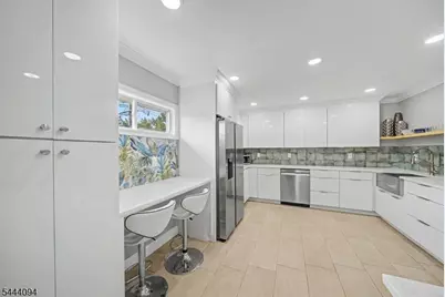 45 Leonard Ter, Wayne, NJ 07470 - Photo 3