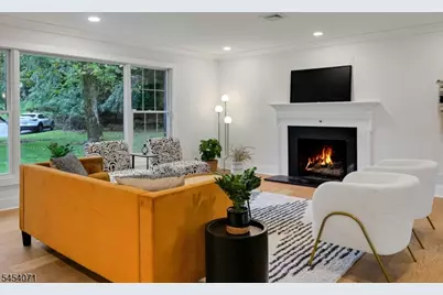 9 Crestview Ct, Montclair, NJ 07042 - Photo 5