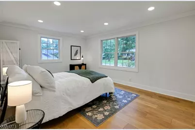 9 Crestview Ct, Montclair, NJ 07042 - Photo 23