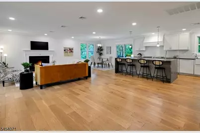 9 Crestview Ct, Montclair, NJ 07042 - Photo 7