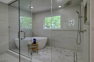9 Crestview Ct, Montclair, NJ 07042 - Photo 21