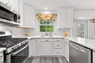 2 Timberline Dr, Bridgewater, NJ 08807 - Photo 11