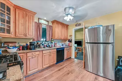 40 Wanaque Ave, Wanaque, NJ 07420 - Photo 9