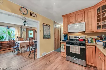 40 Wanaque Ave, Wanaque, NJ 07420 - Photo 7