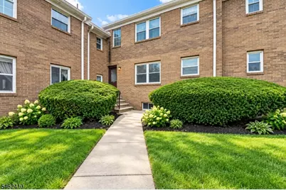 322 Richard Mine Rd #4, Rockaway Township, NJ 07885 - Photo 5