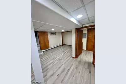 15 Hensler St, Newark, NJ 07105 - Photo 31
