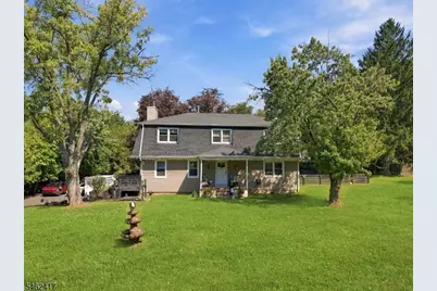 225 Hockenbury Rd, Hillsborough Township, NJ 08844 - Photo 3