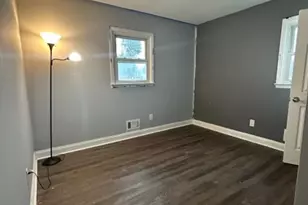 125 Rock Ln, Middlesex, NJ 08846 - Photo 11