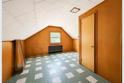 77 Independence Dr, Roselle, NJ 07203 - Photo 25