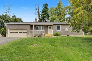 4 Gapview Ave, Hope Township, NJ 07825 - Photo 1