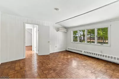 51 Valley View Ter, Wayne, NJ 07470 - Photo 21