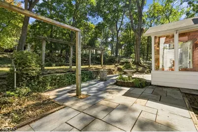 51 Valley View Ter, Wayne, NJ 07470 - Photo 27