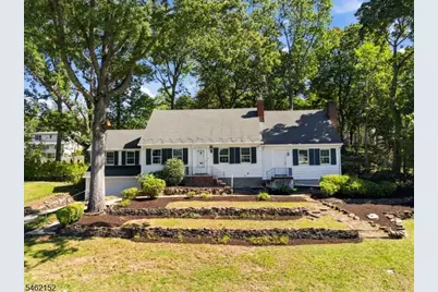 51 Valley View Ter, Wayne, NJ 07470 - Photo 1