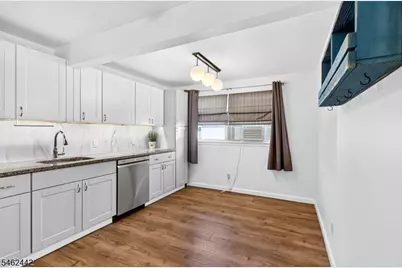 36 Park Ave, Wanaque, NJ 07420 - Photo 7