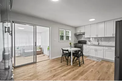 15 Oak Ridge Ave, Nutley, NJ 07110 - Photo 9