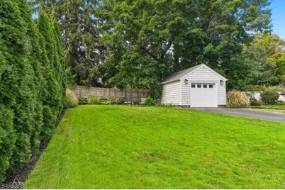 9 Greenfield Ave, Summit, NJ 07901 - Photo 17