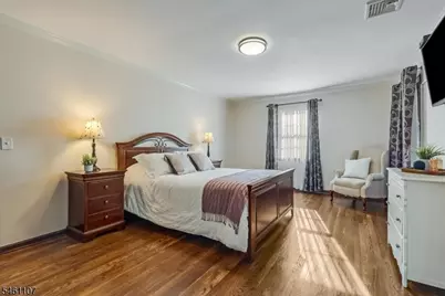 9 Canterbury Way, Morris Township, NJ 07960 - Photo 5