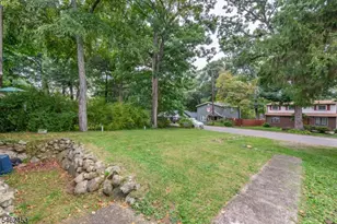 59 Voorhis Pl, Ringwood, NJ 07456 - Photo 23