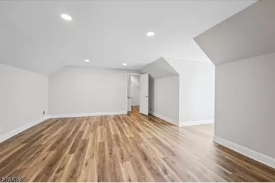 17 Londonderry Dr, Raritan Township, NJ 08822 - Photo 27