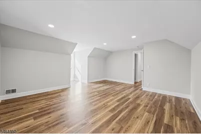 17 Londonderry Dr, Raritan Township, NJ 08822 - Photo 29