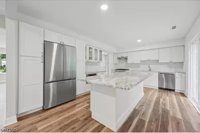 17 Londonderry Dr, Raritan Township, NJ 08822 - Photo 13