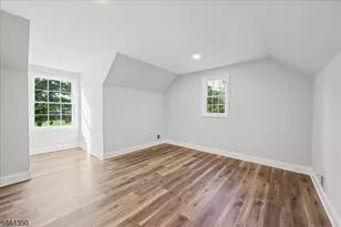 17 Londonderry Dr, Raritan Township, NJ 08822 - Photo 25