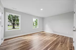 17 Londonderry Dr, Raritan Township, NJ 08822 - Photo 17