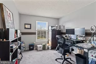253 Columbus Dr, Franklin Township, NJ 08823 - Photo 7