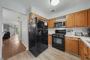 61 Henry St, Elmwood Park, NJ 07407 - Photo 19